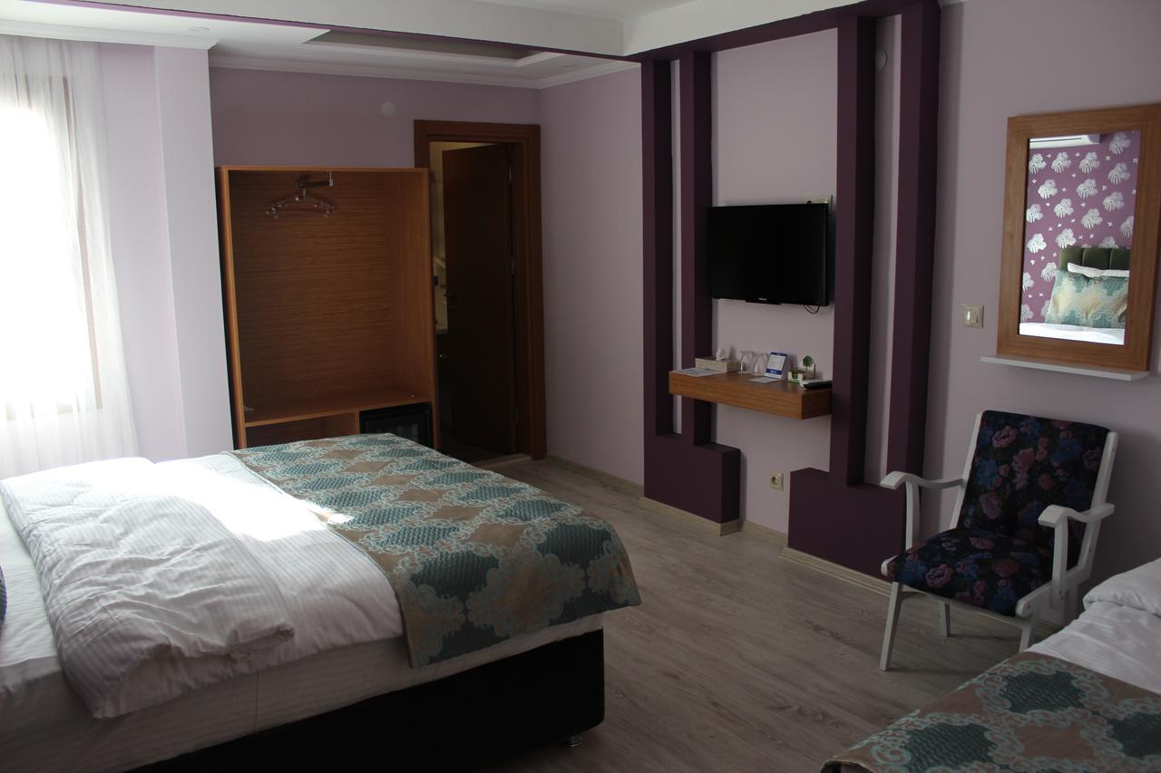 Safran Palas Yenifoca Habitación foto