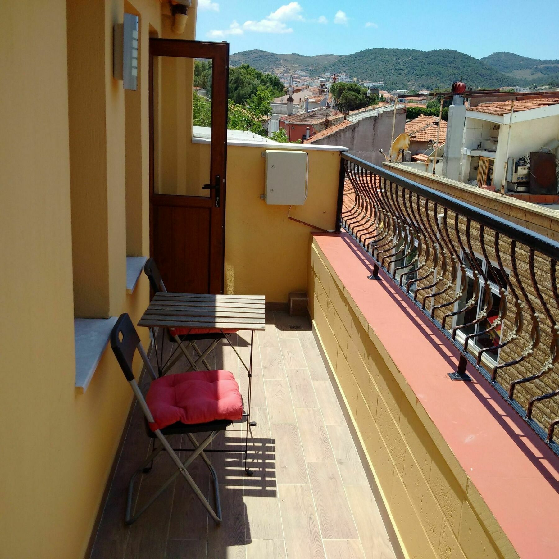 Safran Palas Yenifoca Exterior foto